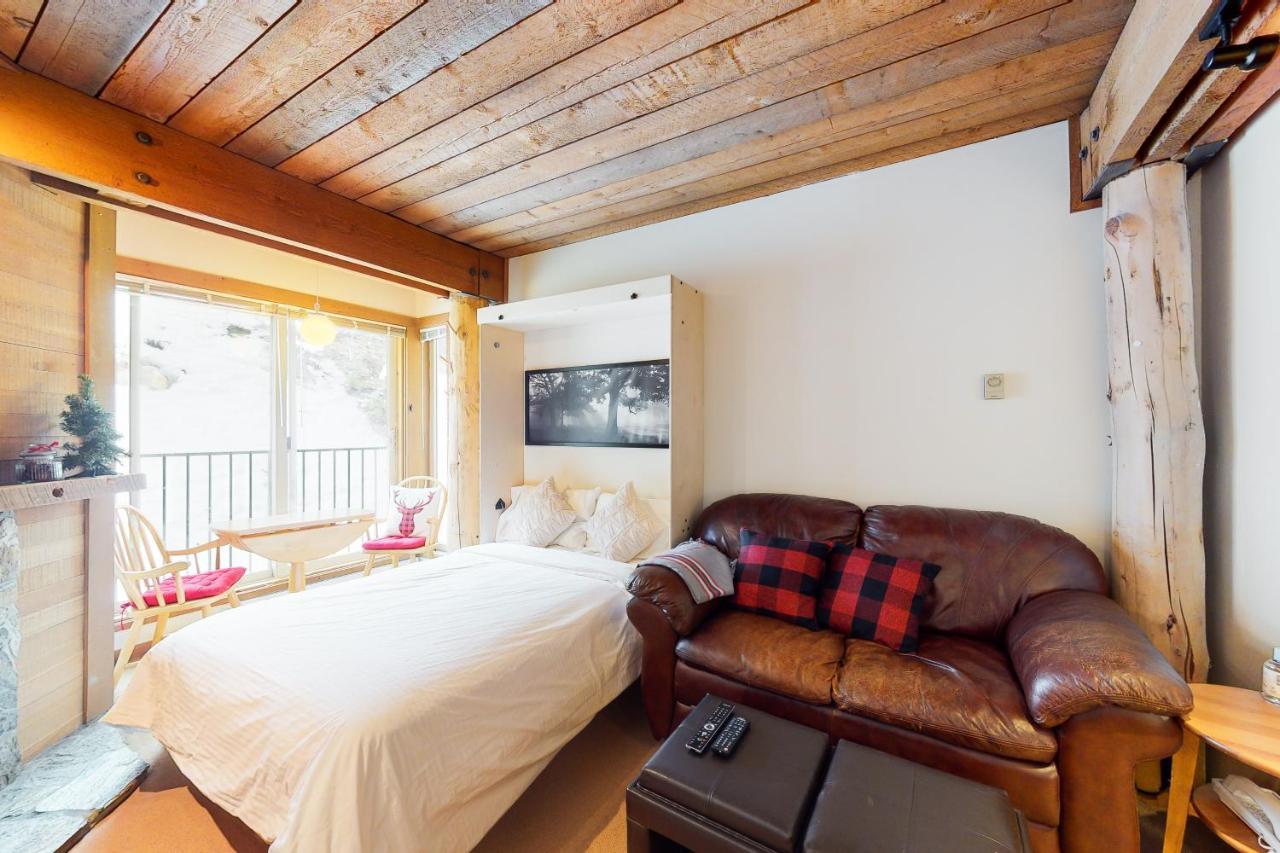 Hotel Moguls 813 Big White Zewnętrze zdjęcie